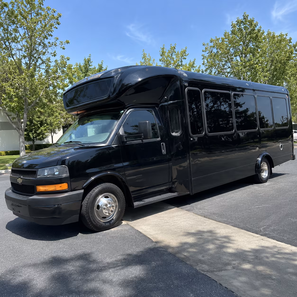 coeur d alene 15 passenger party bus