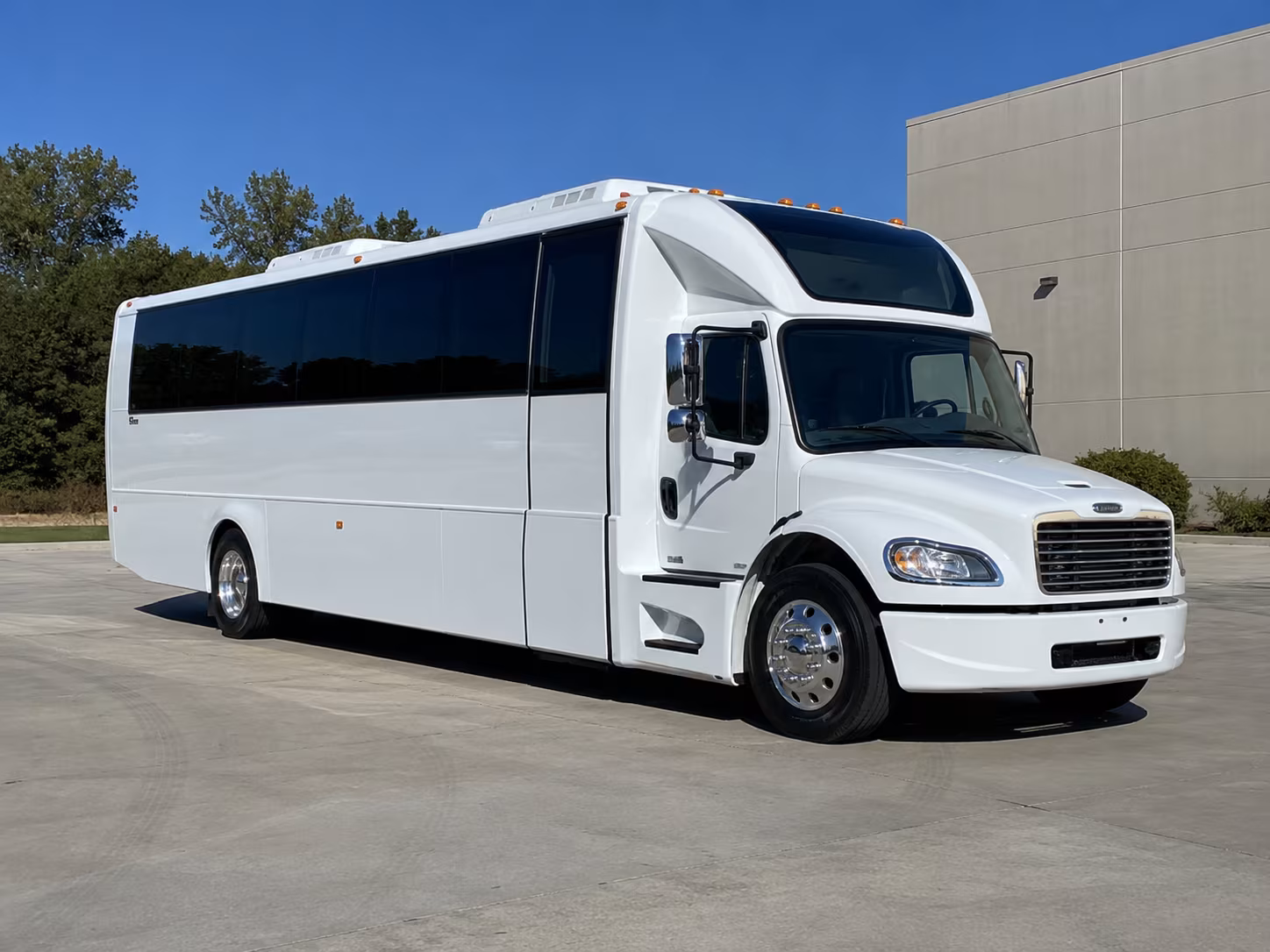 coeur d alene 28 passenger party bus