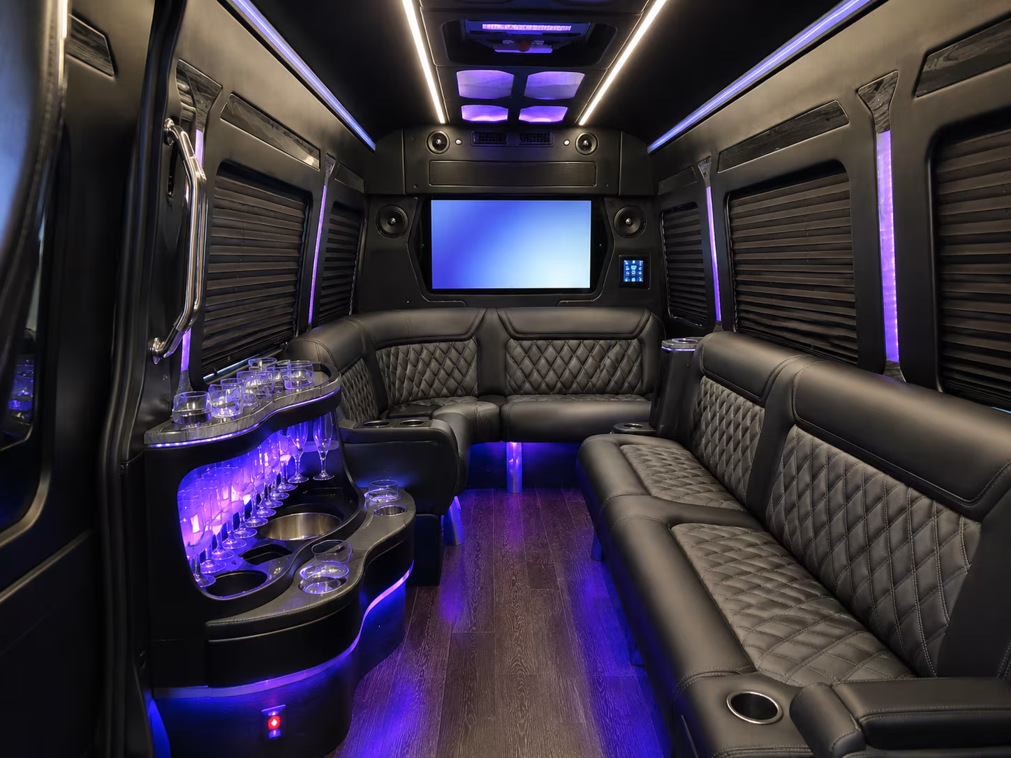 coeurdalenecharterbuscompany com is how groups get to numerica veterans arena shows and convention center events